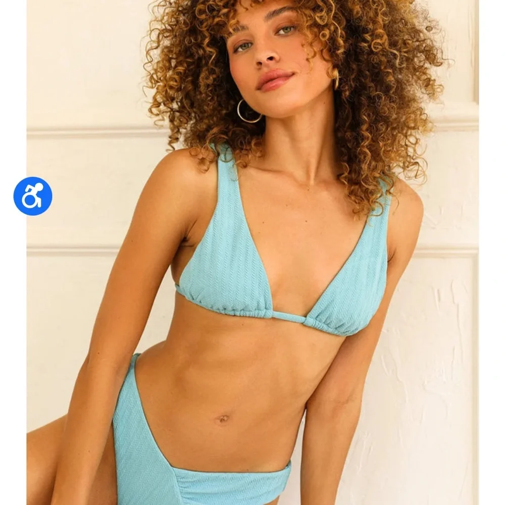 NWT Dippin Daisys bikini top - Picture 5 of 9